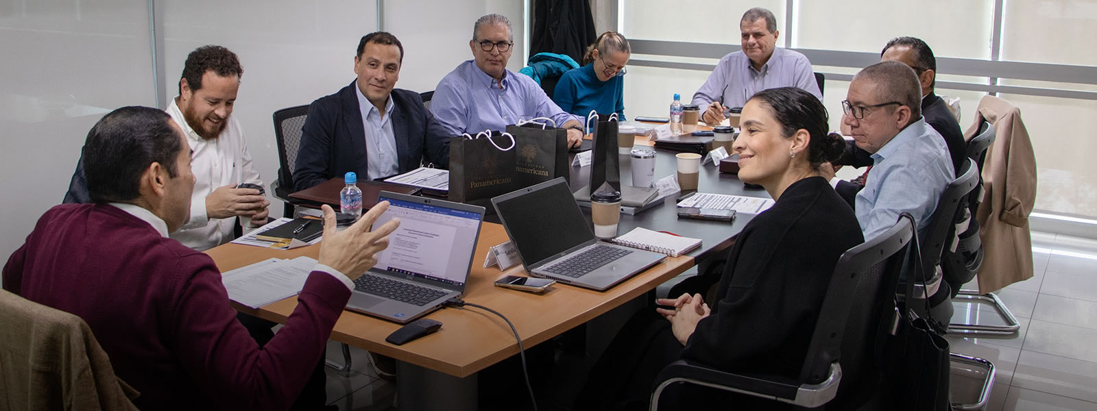 Doctorado en Ciencias Empresariales (DCE)